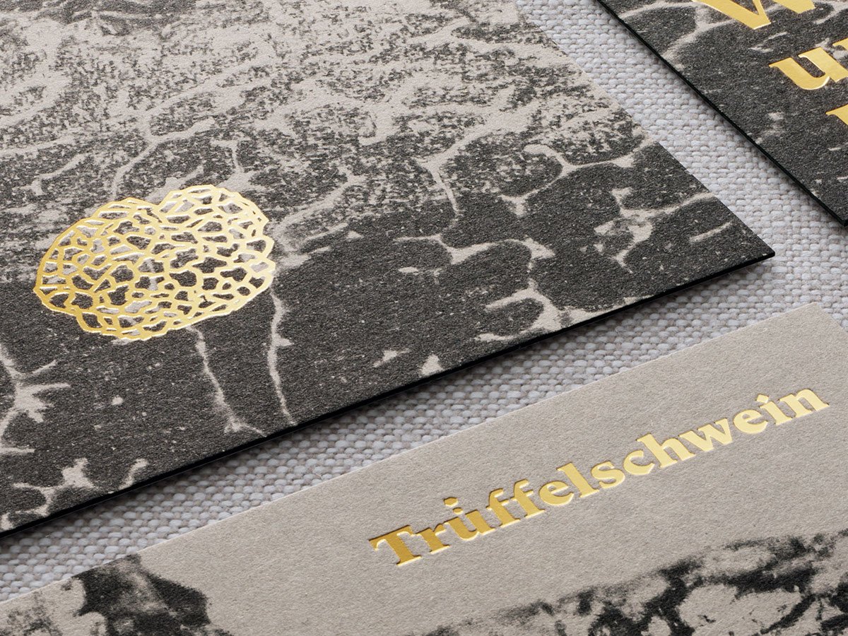 Tr&uuml;ffelschwein西餐廳品牌形象設(shè)計(jì)欣賞，餐廳品牌設(shè)計(jì)、餐飲品牌設(shè)計(jì)、餐廳品牌策劃、餐飲品牌策劃，深圳品牌設(shè)計(jì)，深圳品牌策劃，左右格局
