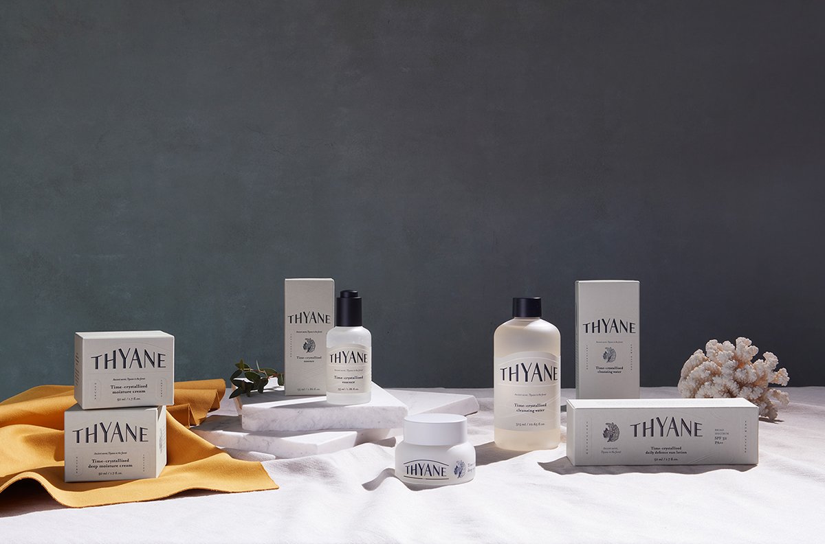 韓國(guó)化妝品品牌設(shè)計(jì)及化妝品包裝設(shè)計(jì)的插畫(huà)表現(xiàn)，品牌設(shè)計(jì)，化妝品品牌設(shè)計(jì)，化妝品設(shè)計(jì)，插畫(huà)包裝設(shè)計(jì)，深圳品牌設(shè)計(jì)